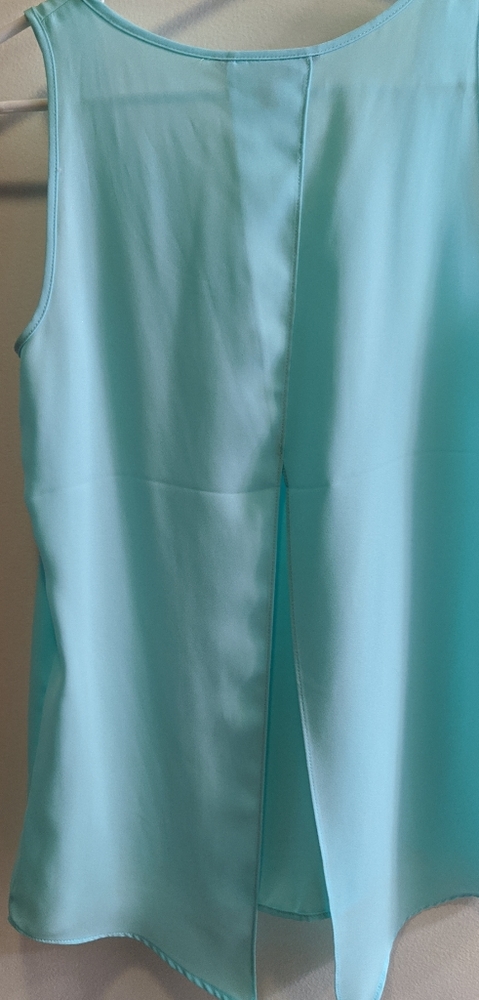 Express Split Back Tank - image 2